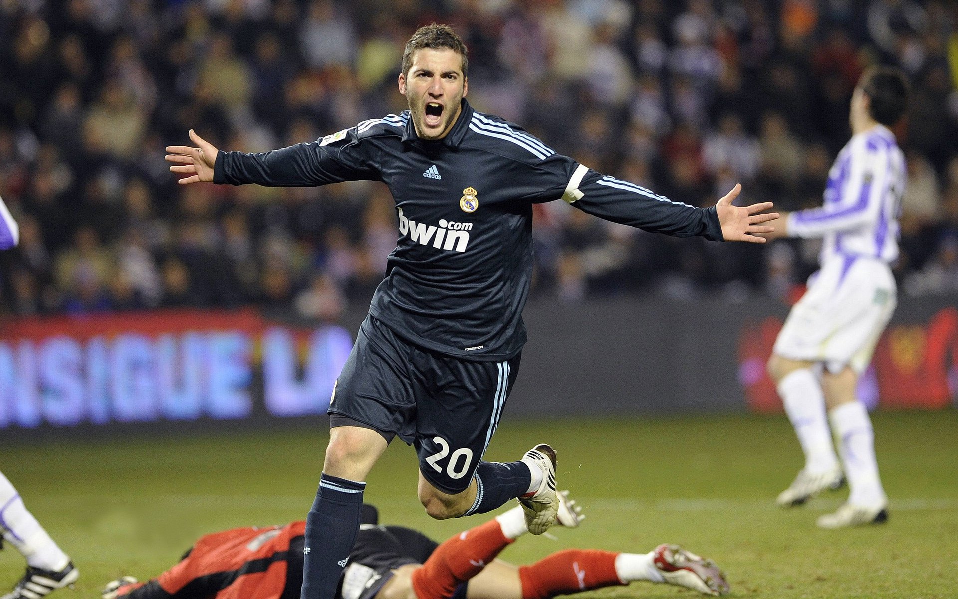 世界山地越野自行车锦标赛 高原赛段考验极限耐力